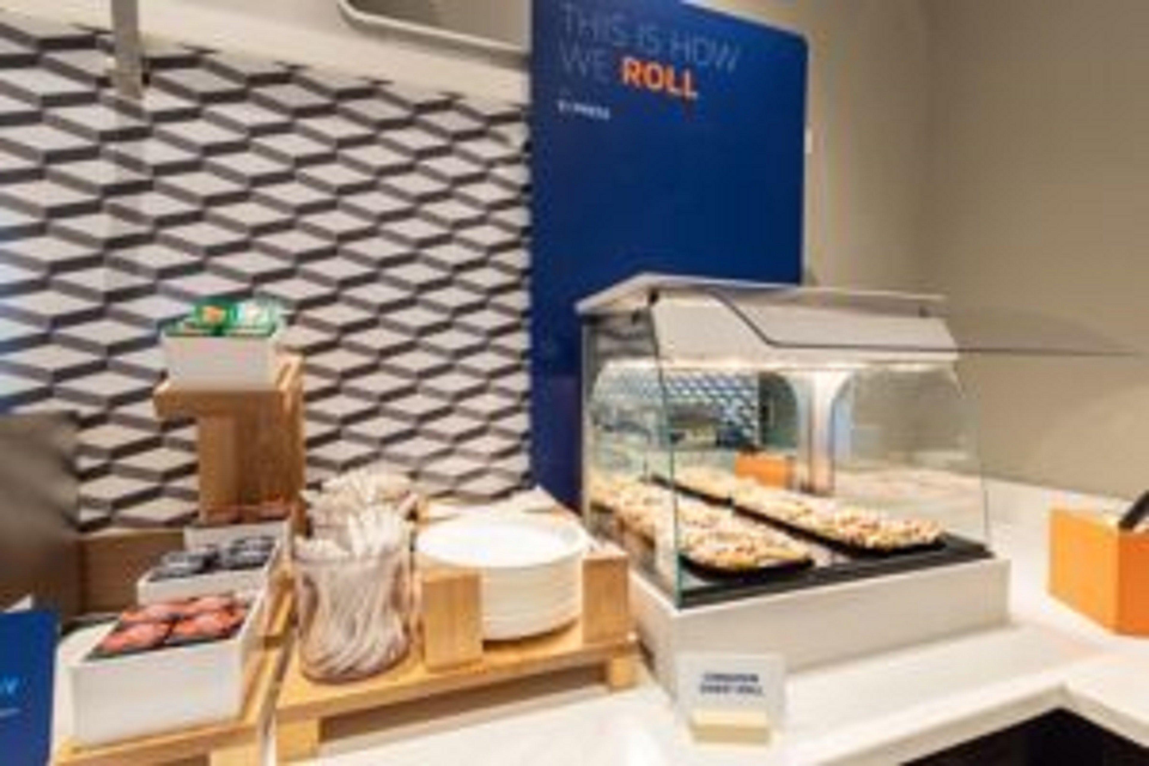 弗林特校园区快捷假日酒店 外观 照片